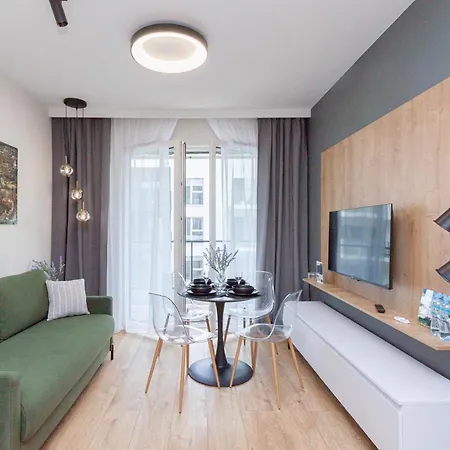 Apartly- Calm Riverside With Balcony * Szczecin