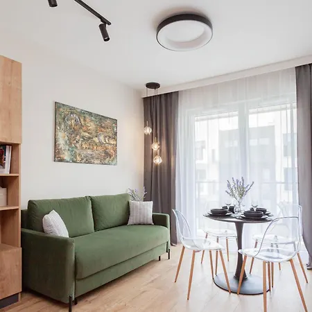 Apartly- Calm Riverside With Balcony